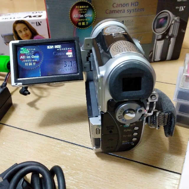 miniDVのダビングに！ Canon ビデオカメラ iVIS HV10 02