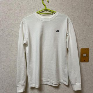 ザノースフェイス(THE NORTH FACE)のTHE NORTH FACE 刺繍長袖(カットソー(長袖/七分))