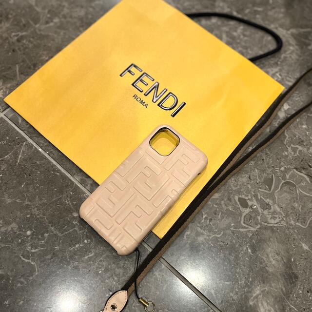 FENDI - フェンディ FENDI iphone11PRO ケース 美品の通販 by ...