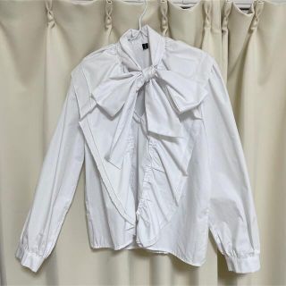 ZARA - ボウタイブラウス リボンブラウスの通販 by ❤︎｜ザラならラクマ