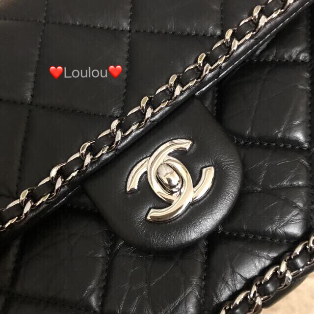 CHANEL(シャネル)のCHANEL❤️激レア💛国内入荷2点💙Wチェーン❤️黒 レディースのバッグ(ショルダーバッグ)の商品写真