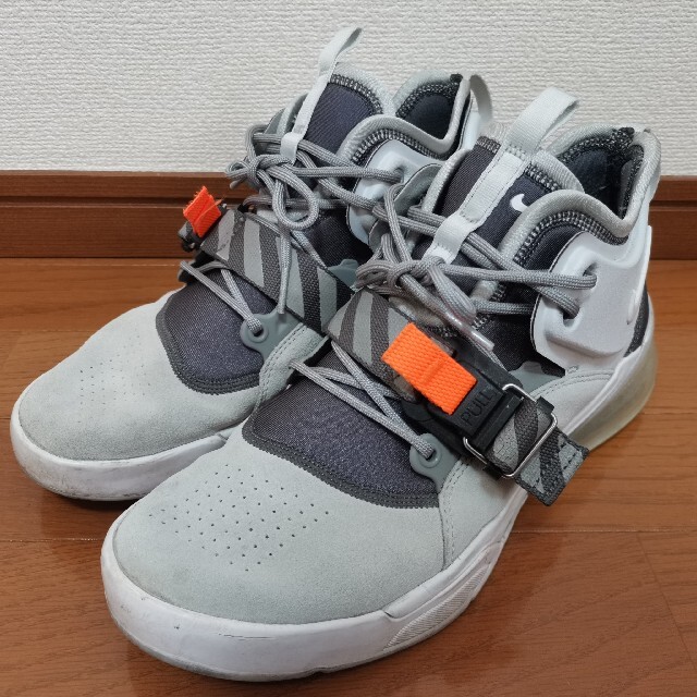 NIKE(ナイキ)のair force 270 ウルフグレー メンズの靴/シューズ(スニーカー)の商品写真