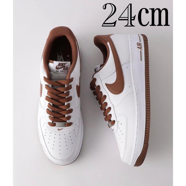 NIKE - 【新品】24㎝ NIKE AIR FORCE 1 '07 ホワイト/ブラウンの通販 ...