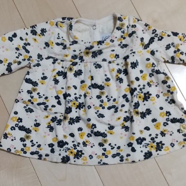 PETIT BATEAU(プチバトー)の【サイズ67】PETIT BATEAU Tシャツ キッズ/ベビー/マタニティのベビー服(~85cm)(Ｔシャツ)の商品写真