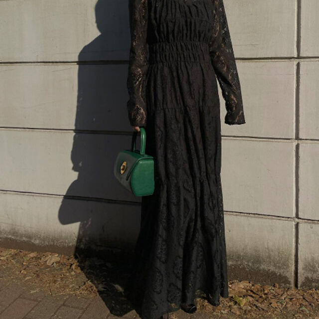 【AMERI】LACE SHIRRING DRESS  試着のみ 2