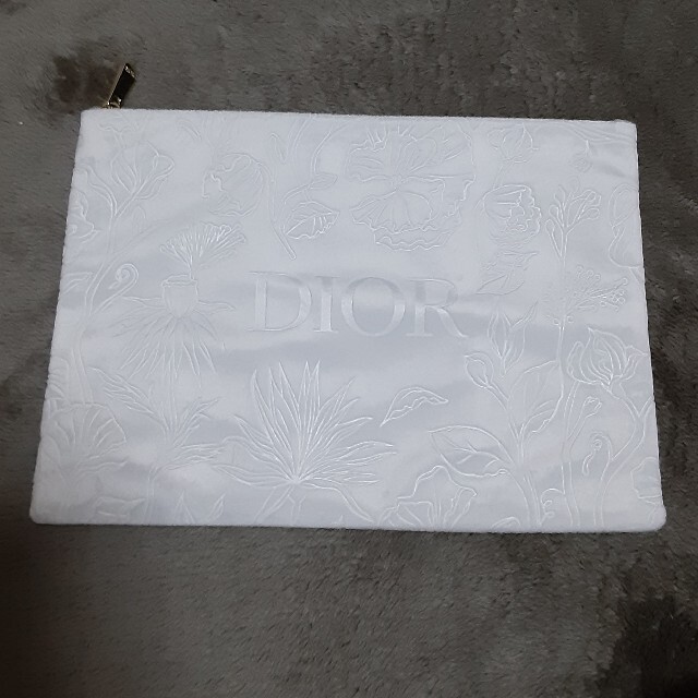 Dior(ディオール)のディオール　マザーズデイポーチ レディースのファッション小物(ポーチ)の商品写真
