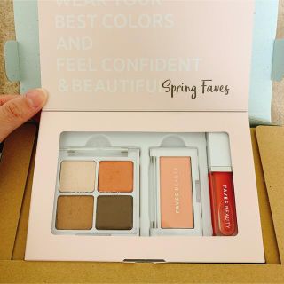 コスメキッチン(Cosme Kitchen)の【お値下げ⭐︎】FAVES BEAUTY  FAVES BOX Spring(コフレ/メイクアップセット)