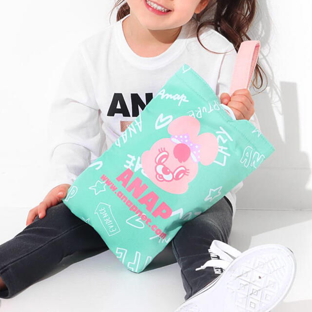 ANAP Kids(アナップキッズ)のアナップ　シューズケース　上靴入れ　新品未使用　タグ付 キッズ/ベビー/マタニティのこども用バッグ(シューズバッグ)の商品写真