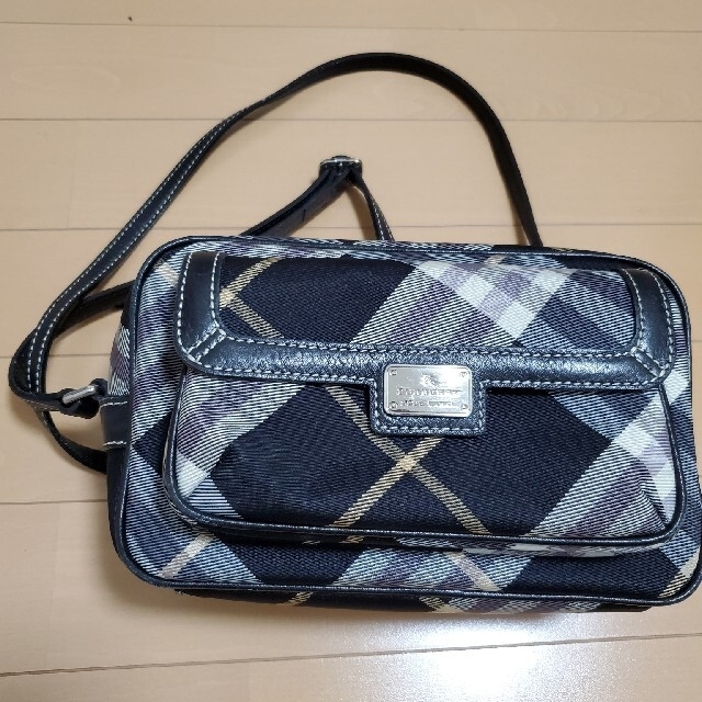 BURBERRY BLUE LABEL - バーバリー ポシェットの通販 by 断捨離したいshop｜バーバリーブルーレーベルならラクマ