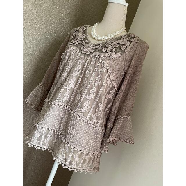 GRACE CONTINENTAL(グレースコンチネンタル)の♡グレースコンチネンタル　フラワーレースカットソー♡ レディースのトップス(カットソー(長袖/七分))の商品写真