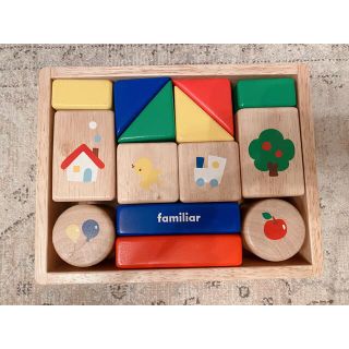 ファミリア(familiar)のそらいろ様専用♡Familiarファミリアファーストブロック音の鳴る積み木　(積み木/ブロック)