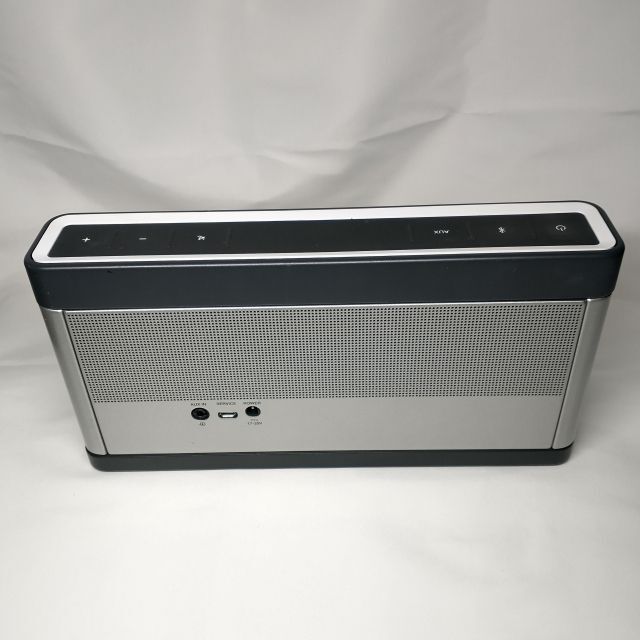 BOSE(ボーズ)のBOSE SoundLink Bluetooth speaker III スマホ/家電/カメラのオーディオ機器(スピーカー)の商品写真
