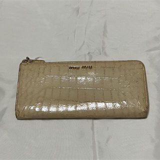 ミュウミュウ(miumiu)のmiumiu 長財布 ラウンドファスナー(財布)