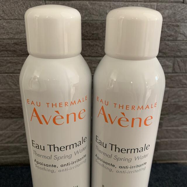 Avene(アベンヌ)のアベンヌウォーター(化粧水)300ml 2本セット コスメ/美容のスキンケア/基礎化粧品(化粧水/ローション)の商品写真