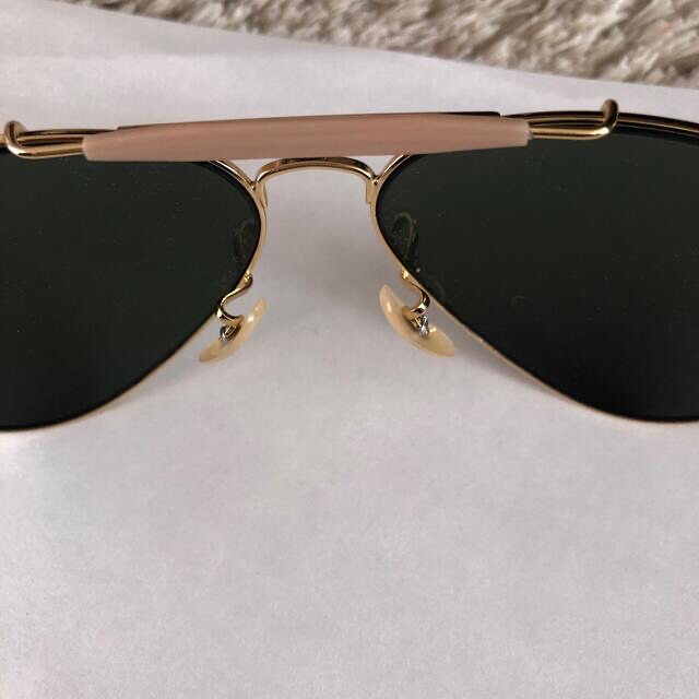 Ray-Ban(レイバン)のAnnaHuynw様専用★Ray-ban ★アビエーター　ティアドロップ メンズのファッション小物(サングラス/メガネ)の商品写真