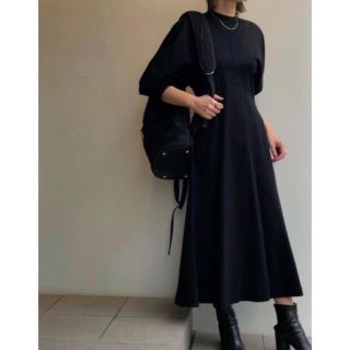 マメクロゴウチ　Classic Cotton Dress - black