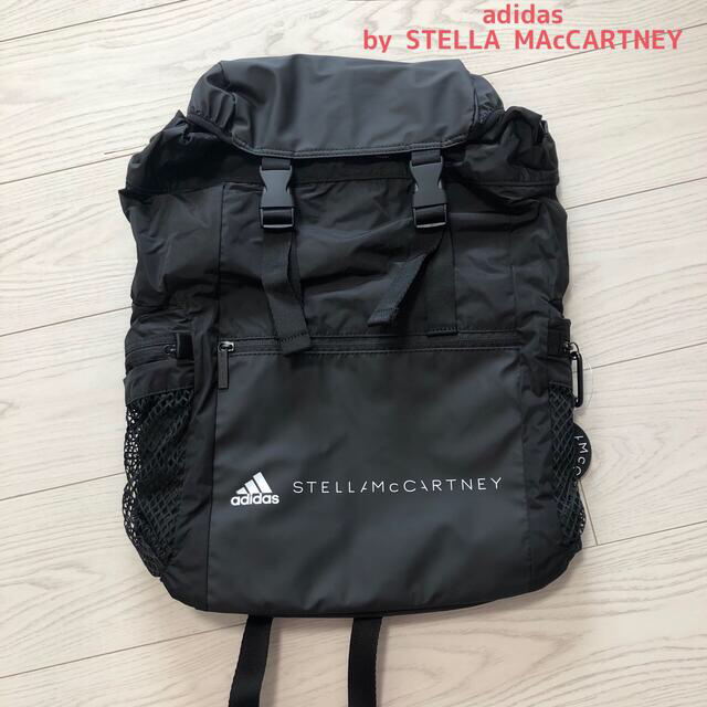 adidas by Stella McCartney(アディダスバイステラマッカートニー)の新品　アディダス バイ ステラマッカートニー　バックパック　ブラック レディースのバッグ(リュック/バックパック)の商品写真