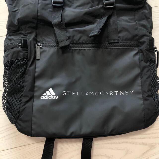 adidas by Stella McCartney(アディダスバイステラマッカートニー)の新品　アディダス バイ ステラマッカートニー　バックパック　ブラック レディースのバッグ(リュック/バックパック)の商品写真