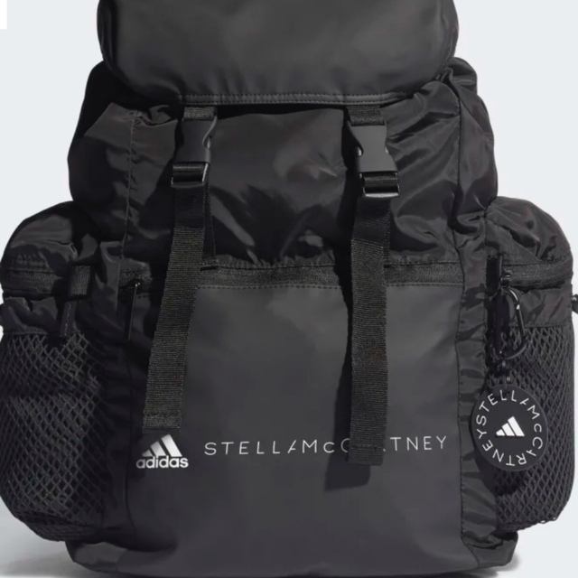 adidas by Stella McCartney(アディダスバイステラマッカートニー)の新品　アディダス バイ ステラマッカートニー　バックパック　ブラック レディースのバッグ(リュック/バックパック)の商品写真