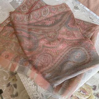エトロスカーフのフリマアイテム一覧 エトロスカーフのフリマアイテム一覧