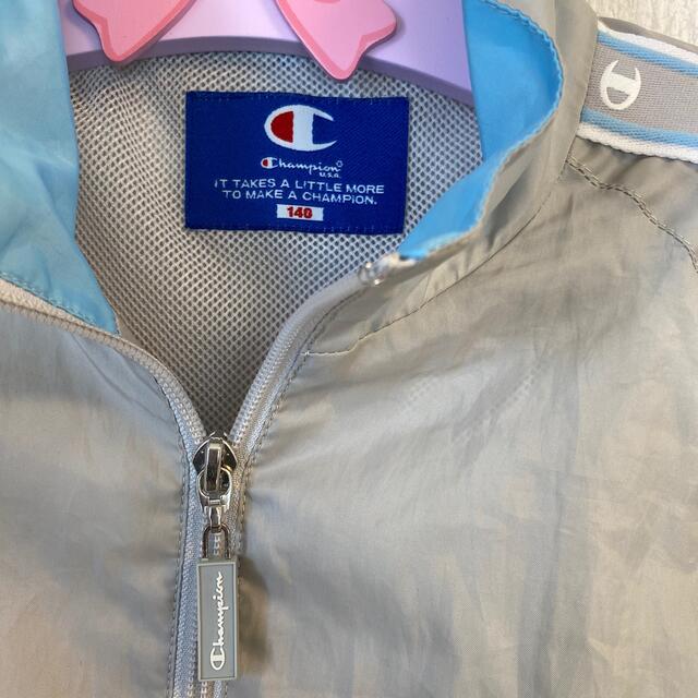 Champion(チャンピオン)のchampion チャンピオン　ウィンドブレーカー　140  キッズ/ベビー/マタニティのキッズ服女の子用(90cm~)(ジャケット/上着)の商品写真