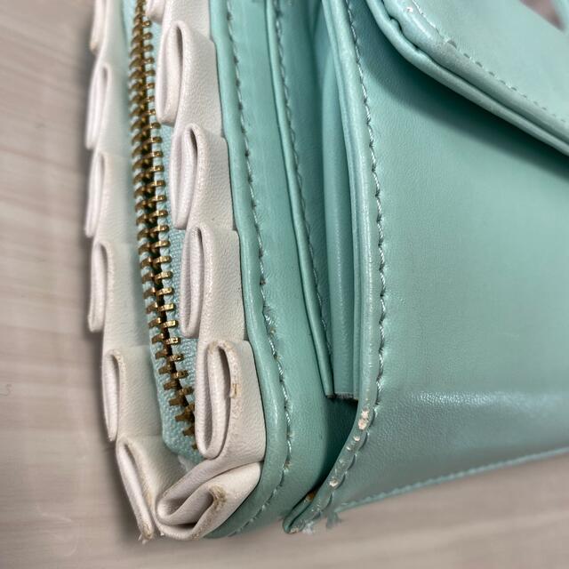 Dear Princess(ディアプリンセス)のミントグリーンのショルダーバッグです。中は長財布のようになっています。 キッズ/ベビー/マタニティのこども用バッグ(ポシェット)の商品写真