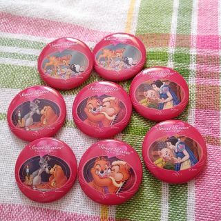 ディズニー(Disney)のディズニー スイートキス 缶バッジ(キャラクターグッズ)