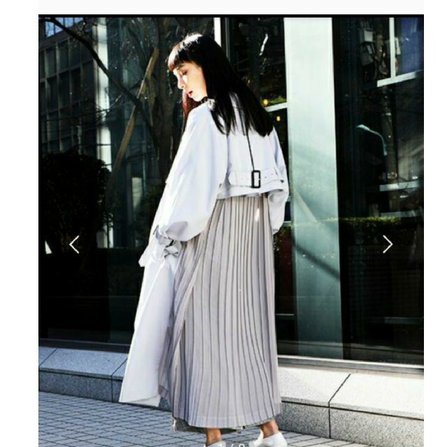 Ameri VINTAGE(アメリヴィンテージ)のSEE THROUGH BACK PLEATS TRENCH レディースのジャケット/アウター(トレンチコート)の商品写真