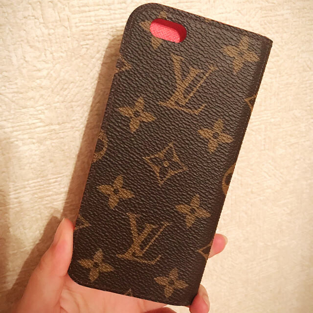 LOUIS VUITTON(ルイヴィトン)のiPhone 6 ケース Red スマホ/家電/カメラのスマホアクセサリー(iPhoneケース)の商品写真