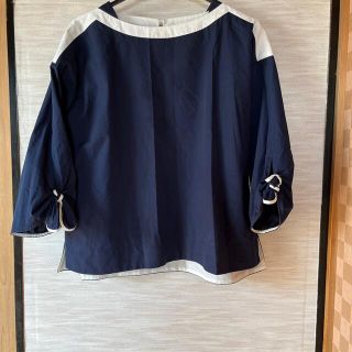 ベルーナ(Belluna)のトップス(Tシャツ(長袖/七分))