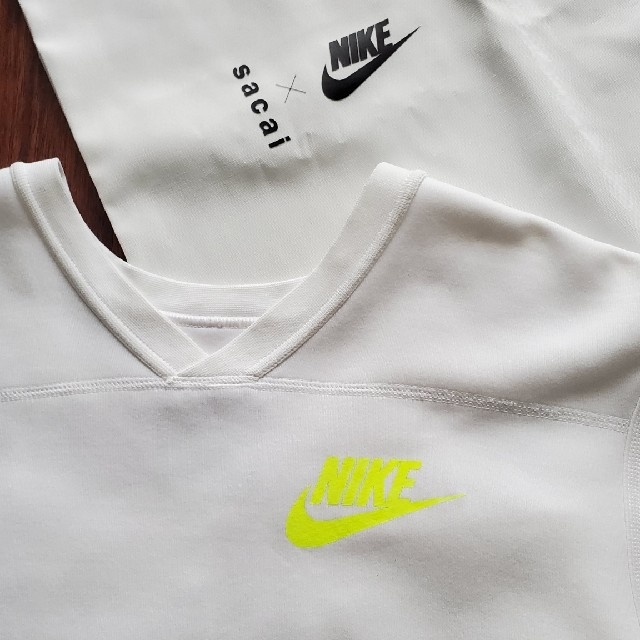 sacai(サカイ)のsacai×NIKE バックフレアスウェット☆レア レディースのトップス(トレーナー/スウェット)の商品写真