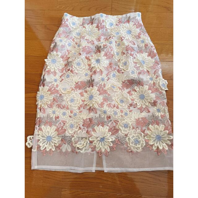 Lily Brown(リリーブラウン)のRuuuko様専用　リリーブラウン  オーガンジー スカート　M レディースのスカート(ひざ丈スカート)の商品写真