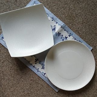 ウェッジウッド(WEDGWOOD)の【専用】新品・未使用ウェッジウッド  ジオ  プレート(食器)