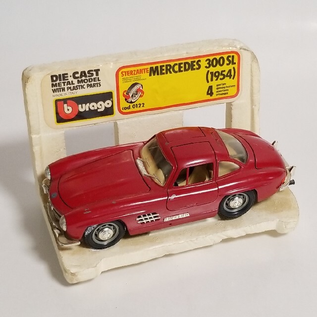 希少1/24 burago ブラーゴ メルセデス・ベンツ 1954年 300SLの 希少1/24 burago ブラーゴ メルセデス・ベンツ 1954年 300SLの