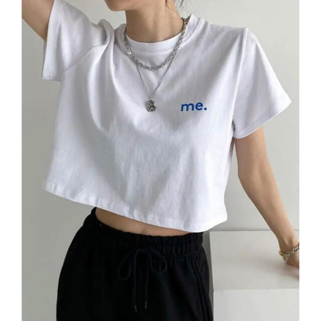 dholic(ディーホリック)のディーホリック meレタリングクロップド Tシャツ レディースのトップス(Tシャツ(半袖/袖なし))の商品写真