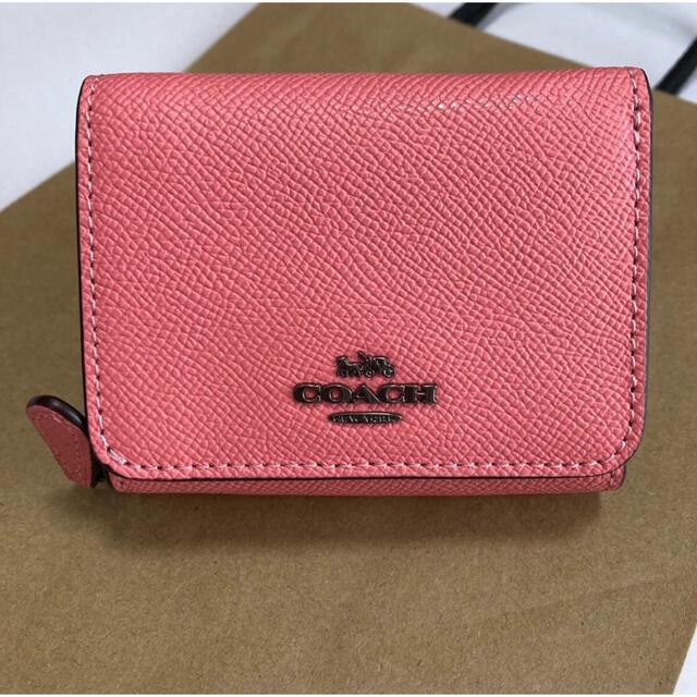 COACH - コーチ 新品 折財布 財布 ピンクレモネードの通販 by モルカー ...