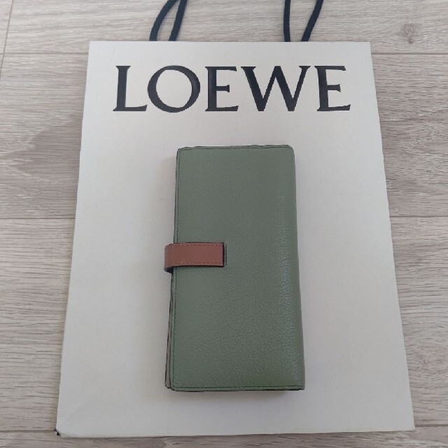 美品】LOEWE ロエベ バーティカルウォレット ローズマリー 長財布