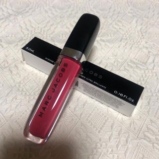 マークジェイコブス(MARC JACOBS)の新品未使用　マークジェイコブス　リキッドリップ　ENAMORED リップラッカー(口紅)