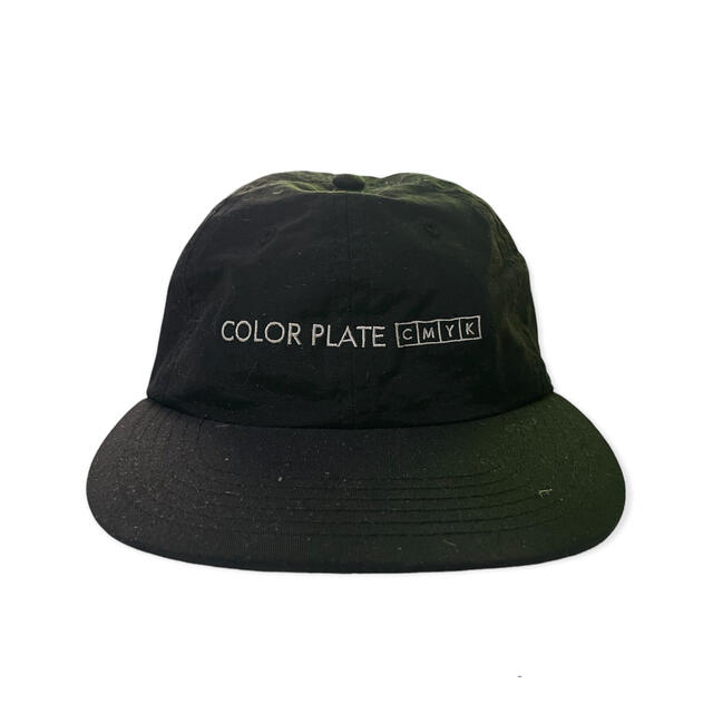 STUDIOUS(ステュディオス)のCMYK COLOR PLATE ブラック ナイロン キャップ メンズの帽子(キャップ)の商品写真