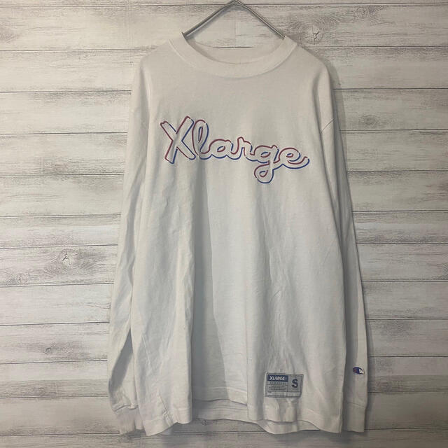 XLARGE(エクストララージ)のX-Large×チャンピオン　コラボ長袖Tシャツ　ロンT  ホワイト メンズのトップス(Tシャツ/カットソー(七分/長袖))の商品写真