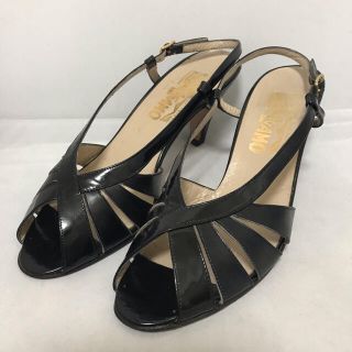 サルヴァトーレフェラガモ(Salvatore Ferragamo)のフェラガモ  パンプス サンダル(ハイヒール/パンプス)