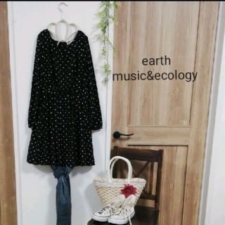 アースミュージックアンドエコロジー(earth music & ecology)の新品タグ付き★アースミュージックエコロジーのドットワンピース(ロングワンピース/マキシワンピース)