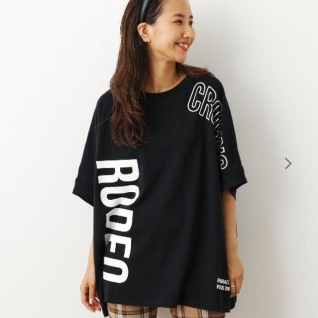 RODEO CROWNS WIDE BOWL(ロデオクラウンズワイドボウル)のロデオクラウンズ Tシャツ レディースのトップス(Tシャツ(半袖/袖なし))の商品写真
