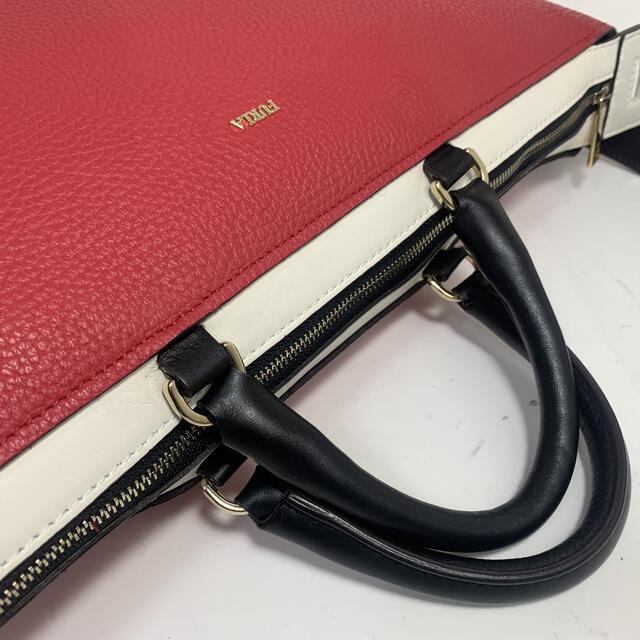 Furla(フルラ)のフルラ FURLA レザー 2Way トートバッグ ショルダーバッグ レディースのバッグ(ショルダーバッグ)の商品写真