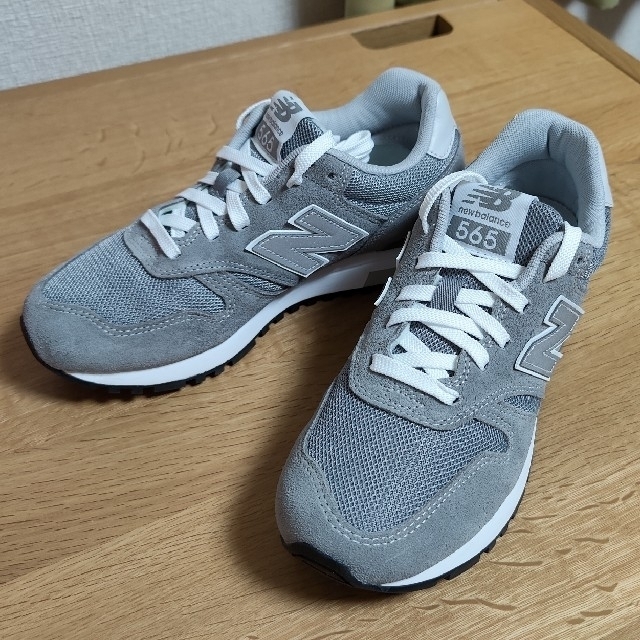 New Balance(ニューバランス)のニューバランス　ML565   EG1  D　グレー レディースの靴/シューズ(スニーカー)の商品写真