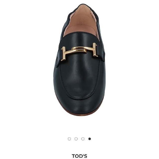 TOD'S(トッズ)のグリコ様【トッズ】黒ローファー　ゴールド　35(22cm)　未使用品 レディースの靴/シューズ(ローファー/革靴)の商品写真