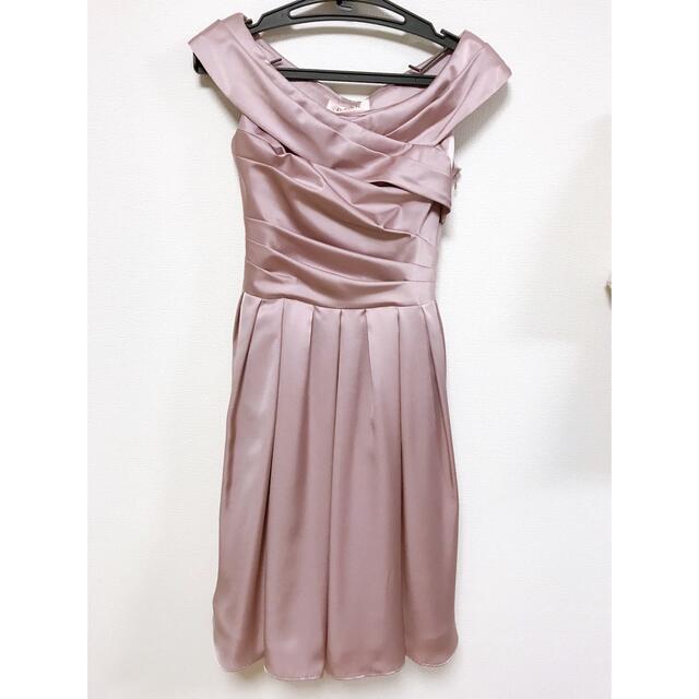 AIMER(エメ)のAIMER オフショルダーサテンワンピース レディースのフォーマル/ドレス(ミディアムドレス)の商品写真