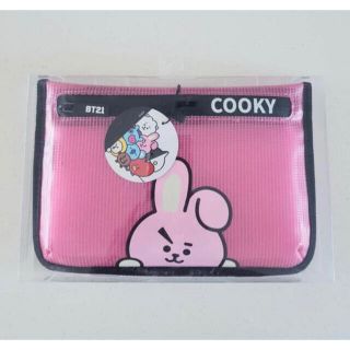 ボウダンショウネンダン(防弾少年団(BTS))の新品　BT21公式　COOKY クロスバッグ(L)(アイドルグッズ)