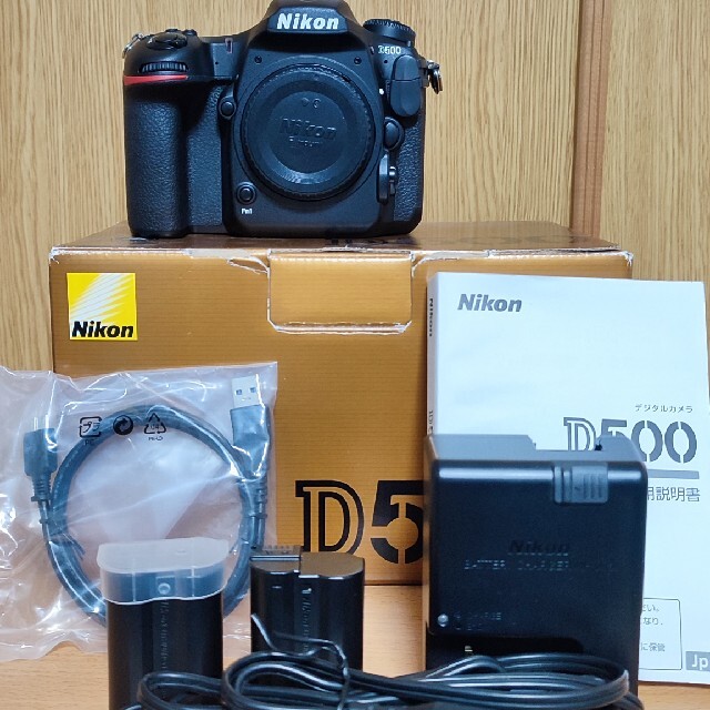 激安】 Nikon - Nikon ニコン D500 ボディ バッテリー×2個 デジタル