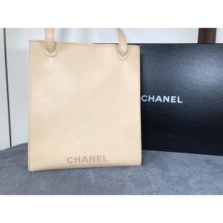 シャネル(CHANEL)のCHANEL  シャネル　キャビアスキン　ベージュ　ロゴショルダーバッグ(ショルダーバッグ)